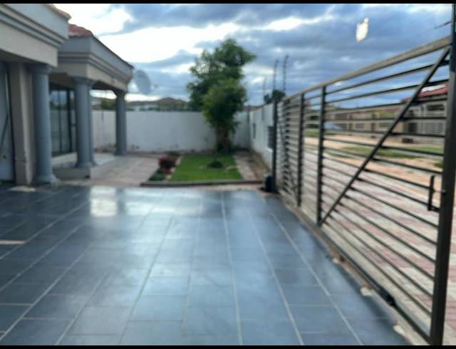 3 BEDROOM HOUSE FOR SALE IN MANKWENG